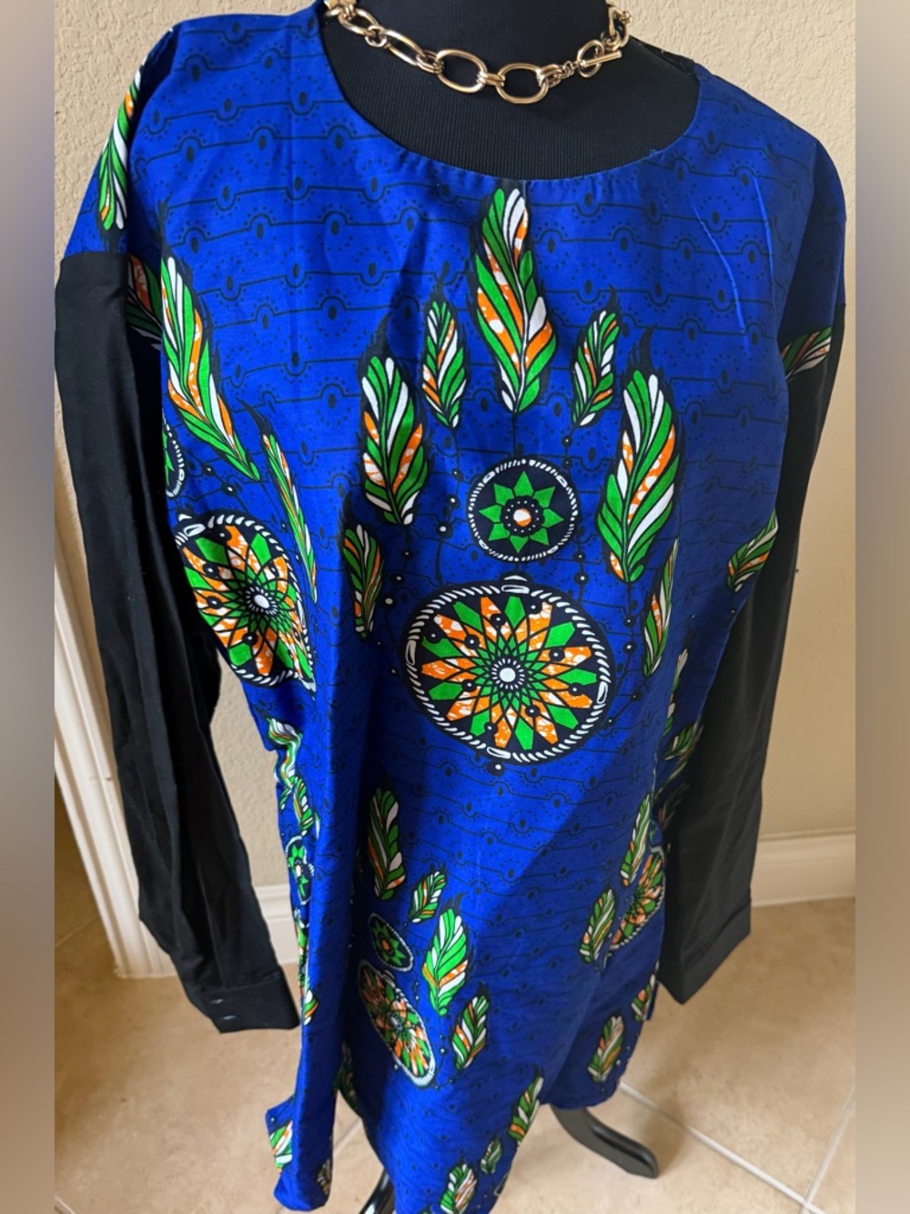 Men’s Ankara Vibrant Blue Dreamcatcher Print Tunic with Black Sleeves